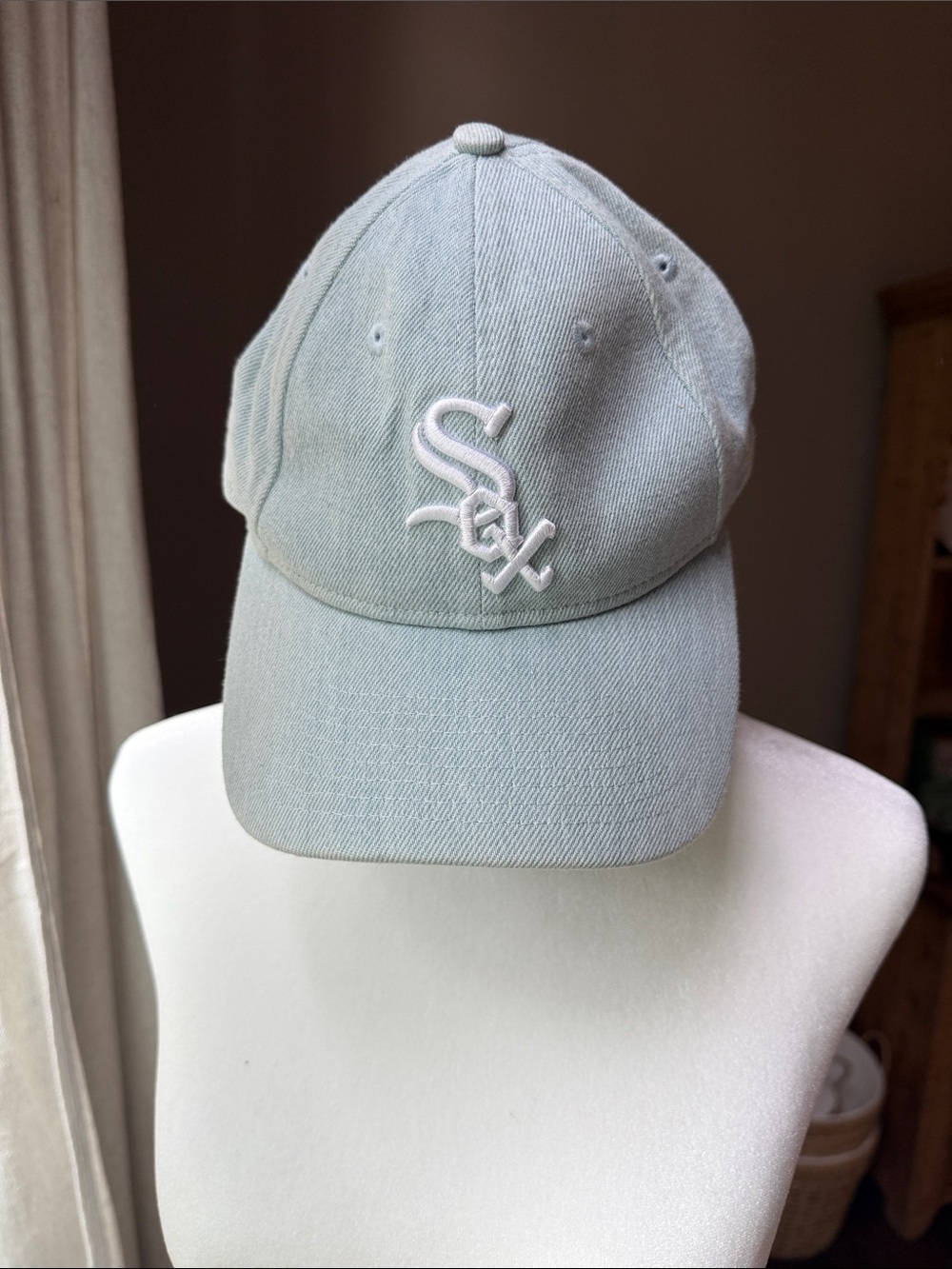 White Sox Levi's Light Denim Cap with Red Logo Tab